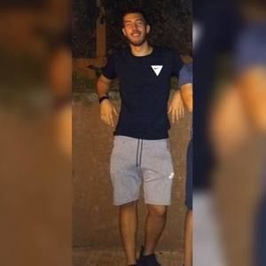 Meet your Posher, Eduardo